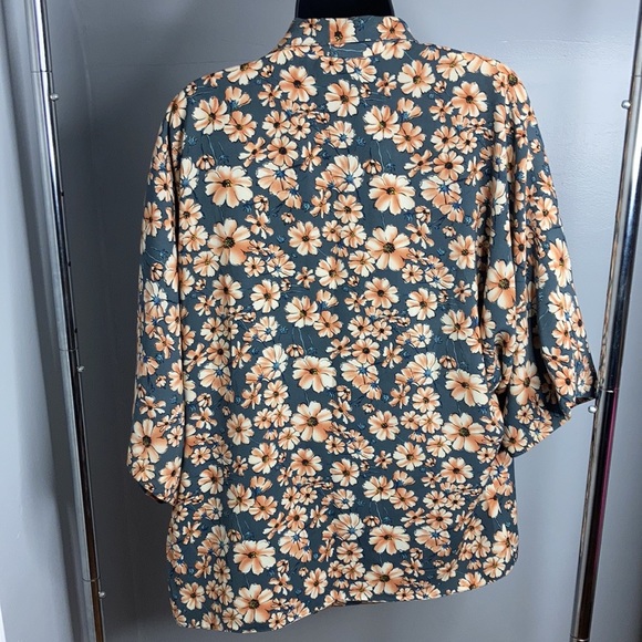 Periwinkle Blue Floral Kimono - Picture 5 of 6